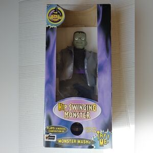Hip Swinging Frankenstein Monster Dances To Monster Mash Vintage 1998 Gemmy